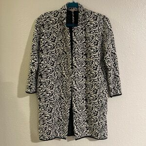 Philosophy Women’s Petite Small Black & White Rose Floral Duster/Sweater-Pockets